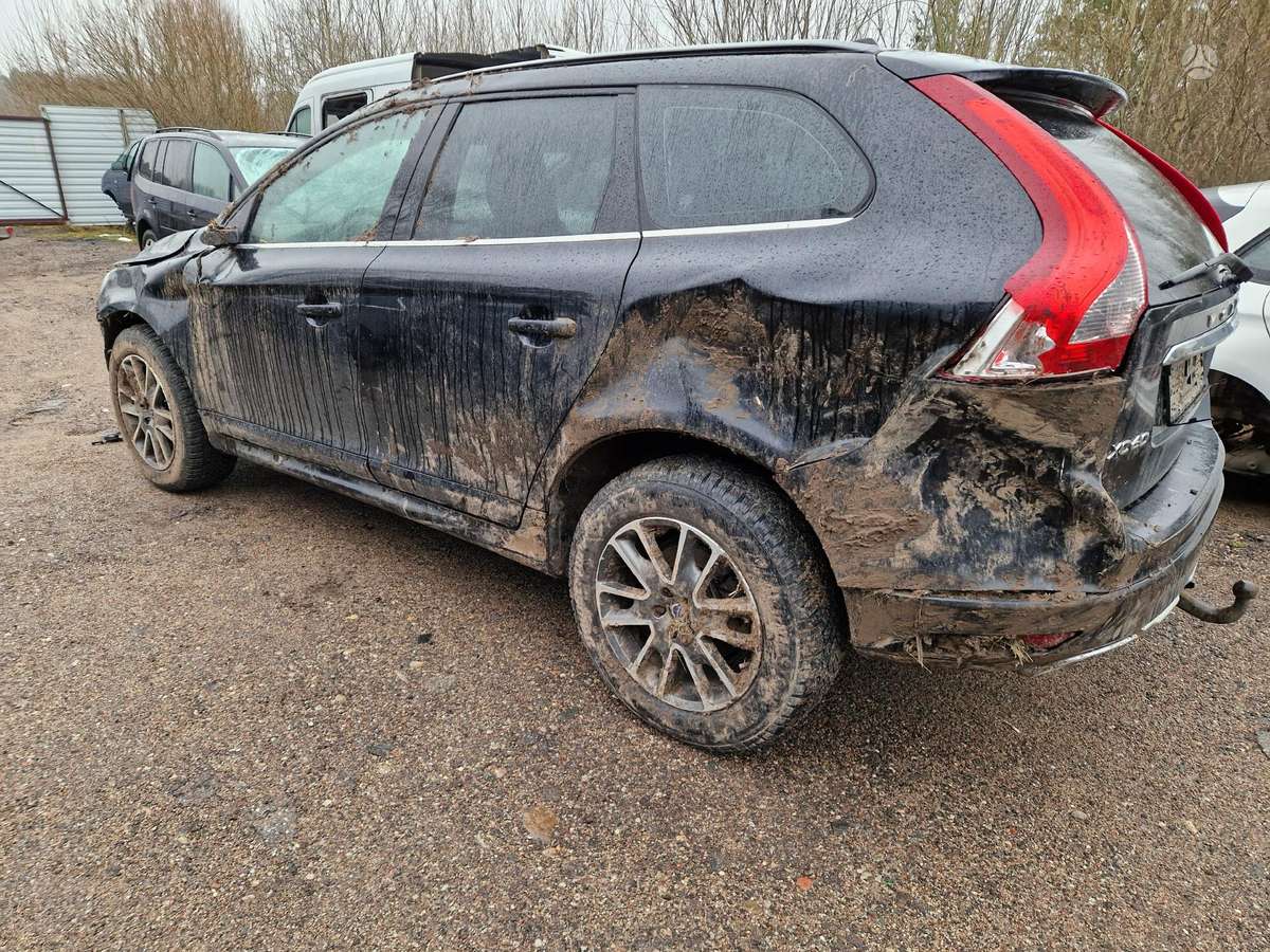 Volvo XC60 dalimis