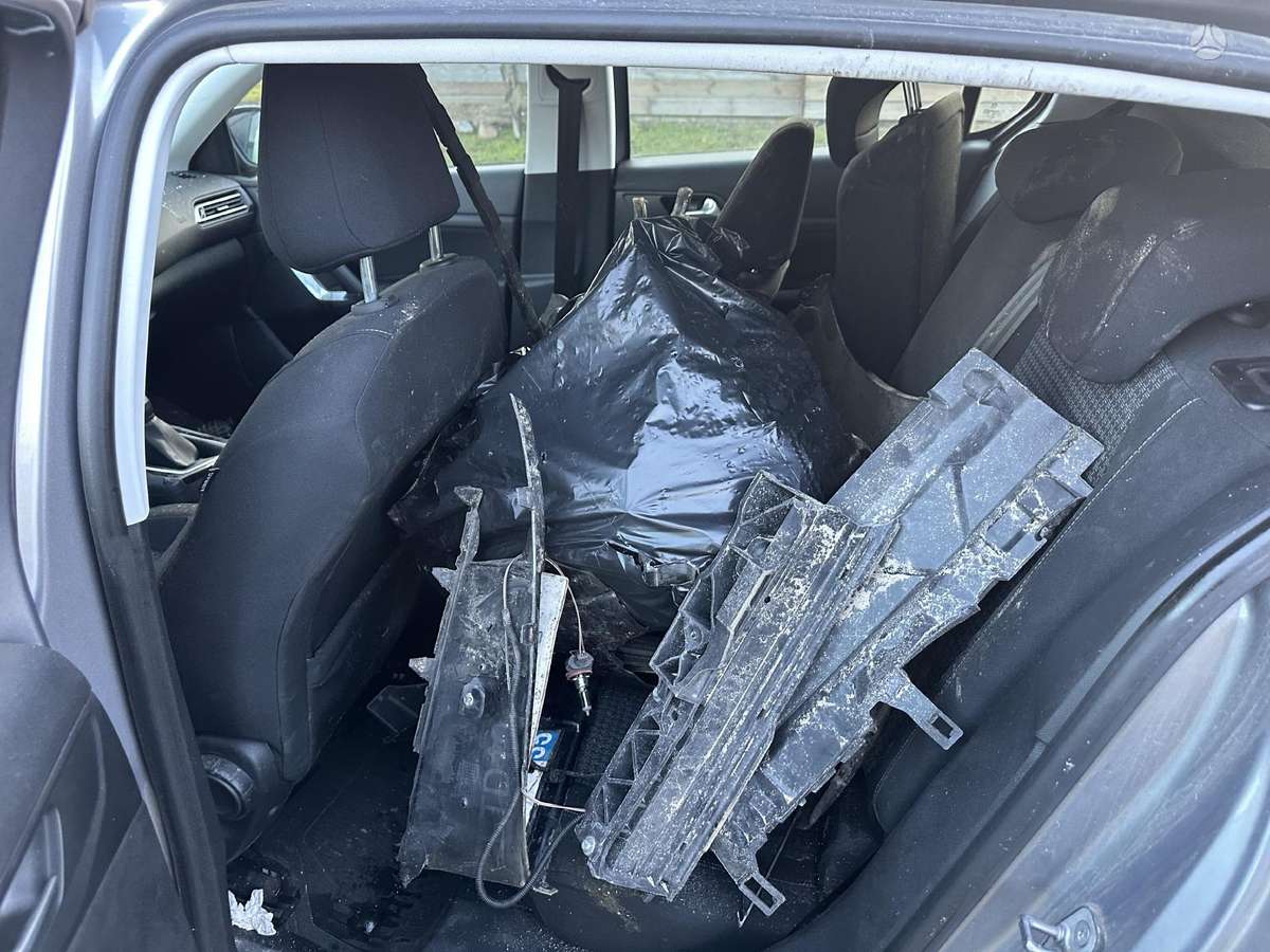 Peugeot 308 по частям