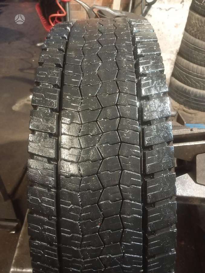 Bridgestone, universalios 315/80 R22,5