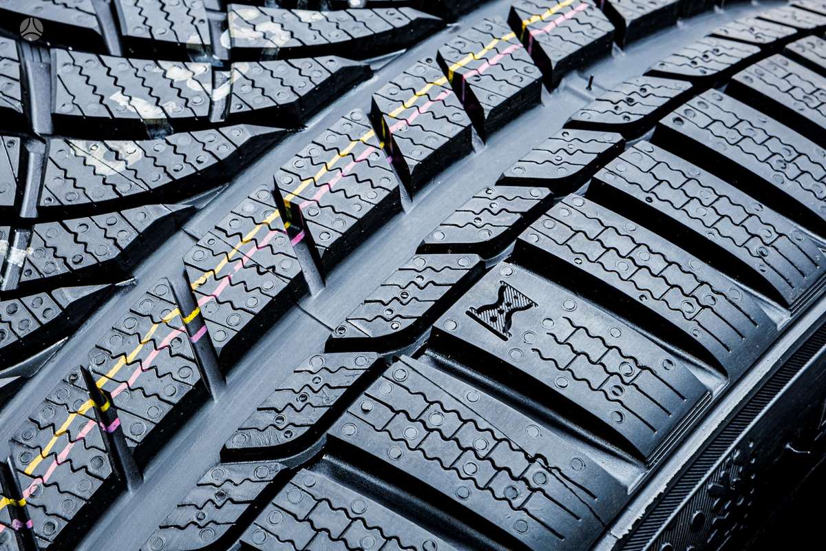 Kumho Wintercraft WP72, winter 275/30 R19