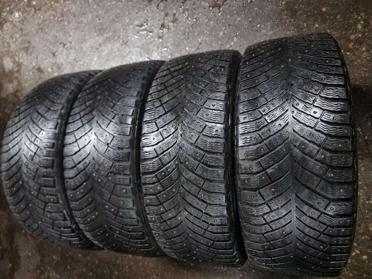 Michelin, žieminės 235/45 R20