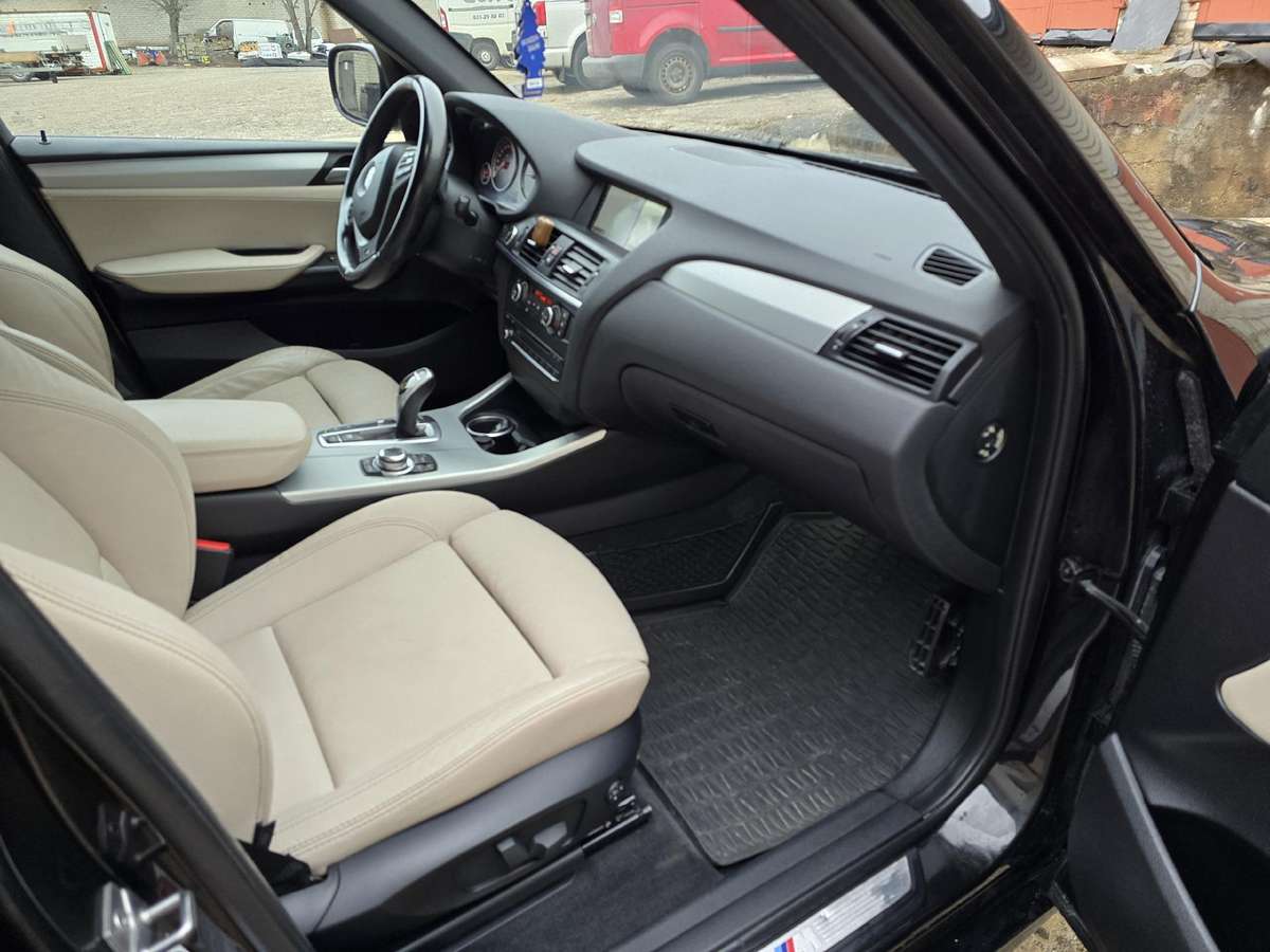 BMW X3, 3.0 l., off-road / crossover