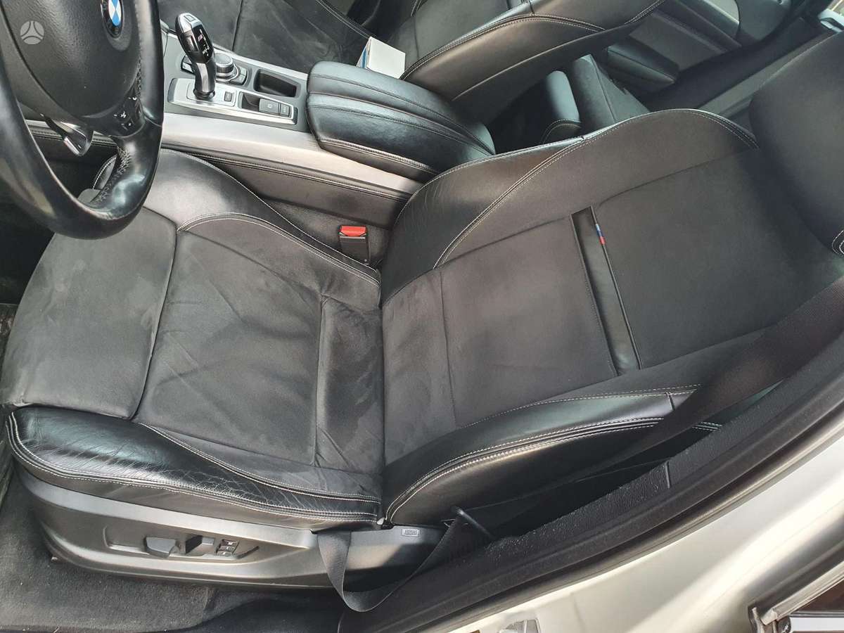 BMW X6 dalimis