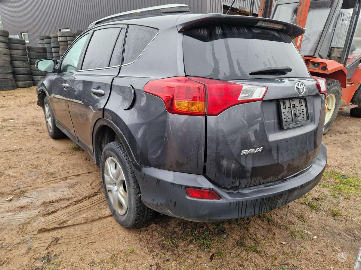 Toyota RAV4 rezerves daļās