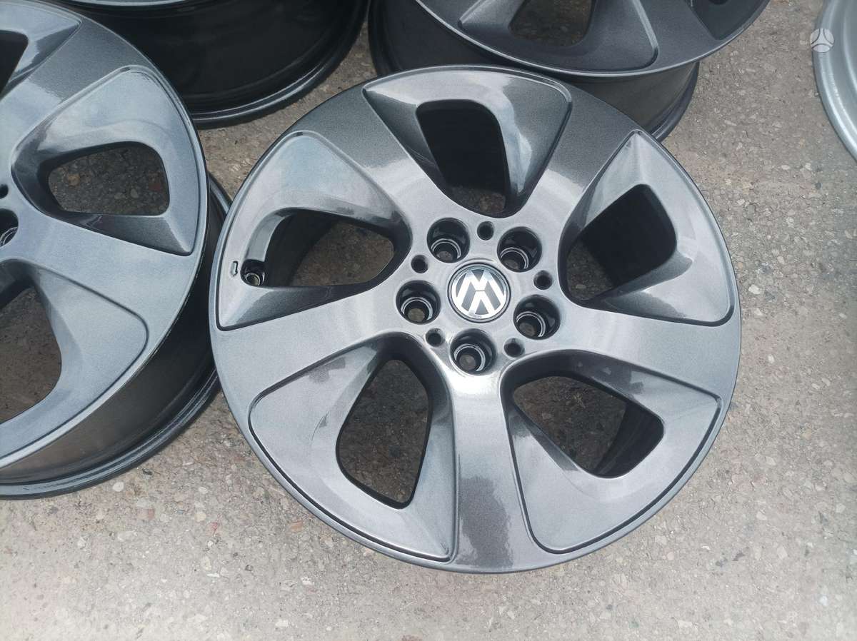 Volkswagen, light alloy, R17