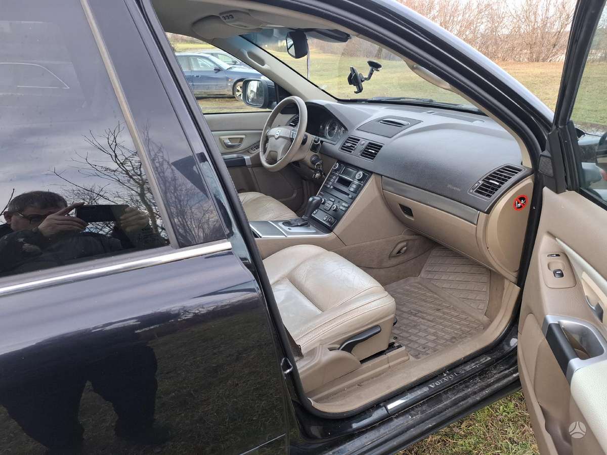 Volvo XC90 - 6