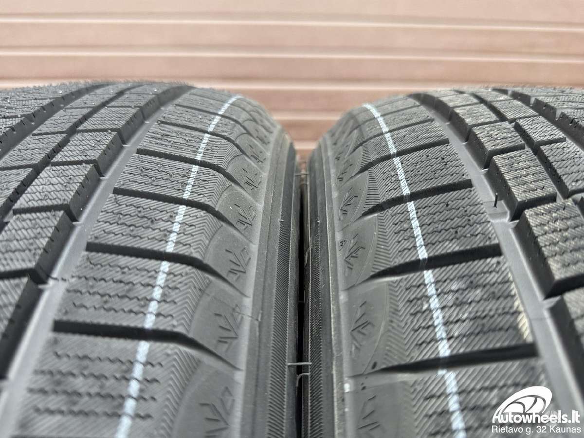 Triangle Snowlink PL02, winter 235/60 R18