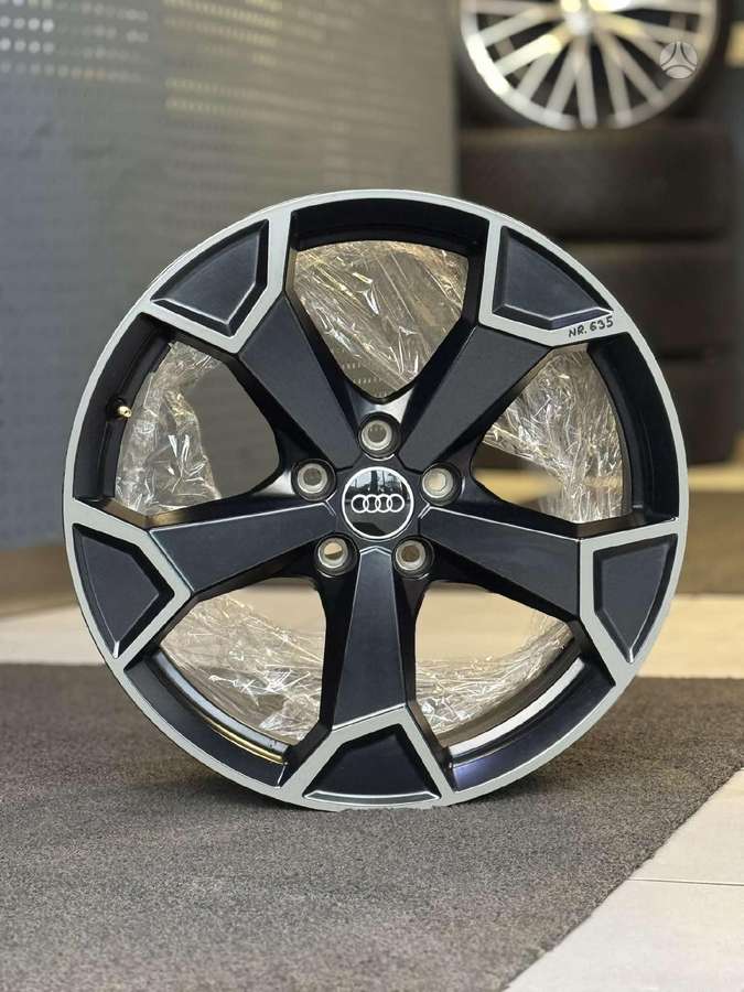 Audi Q3 ORIGINALŪS NR.635, light alloy, R19
