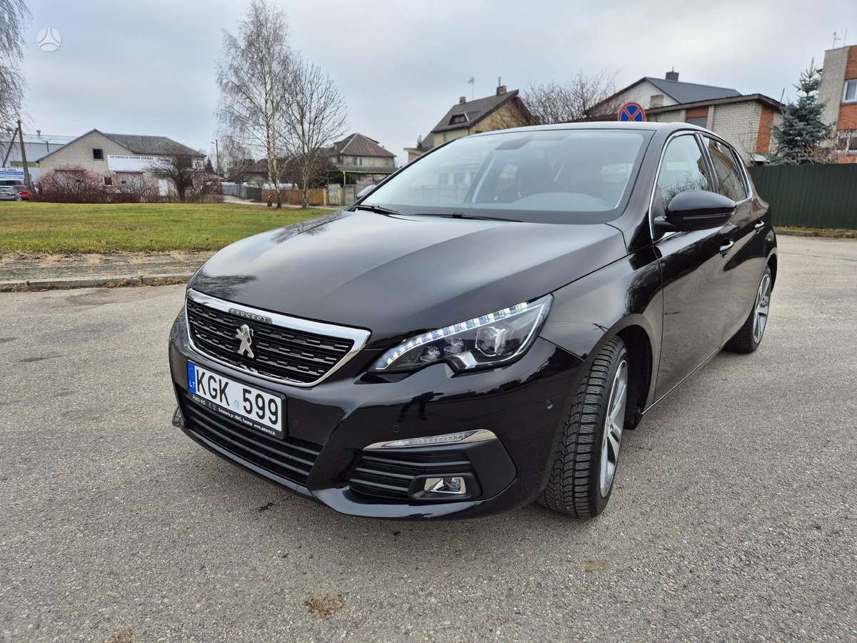Peugeot 308, 1.2 l., hatchback