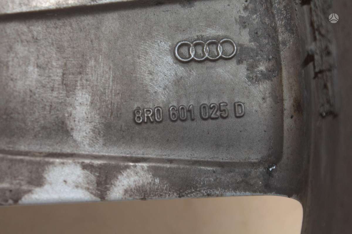 Audi Q5, lengvojo lydinio, R20