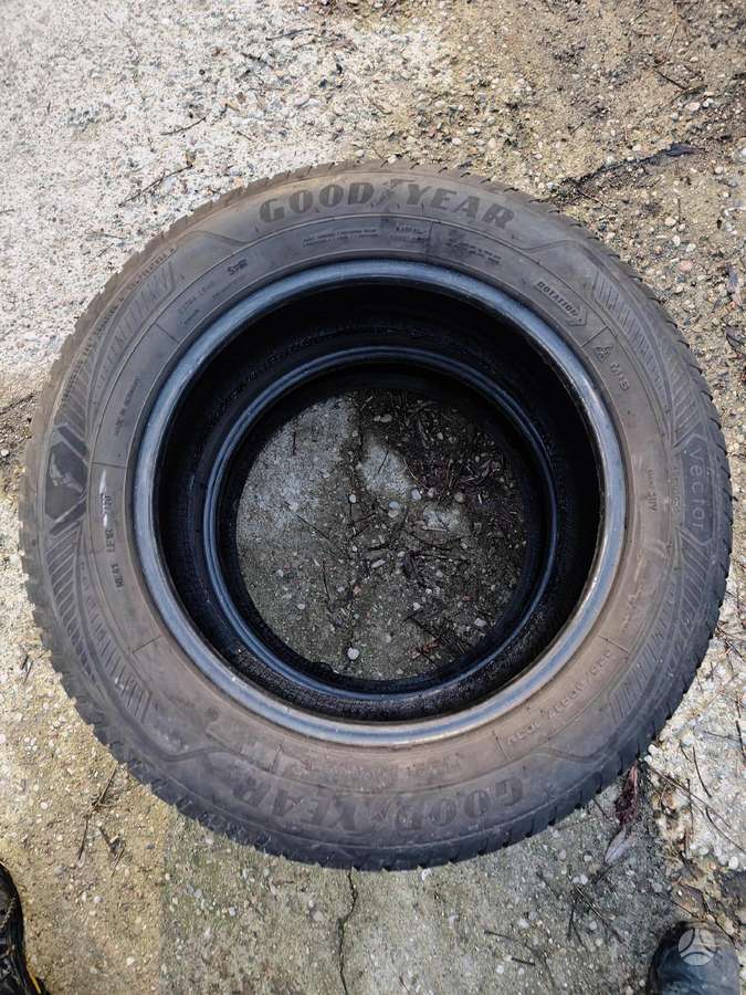 Goodyear Vector 4 season, всесезонные 225/60 R17