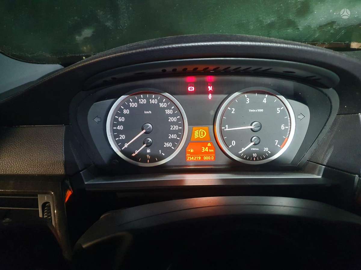 BMW 5 serija