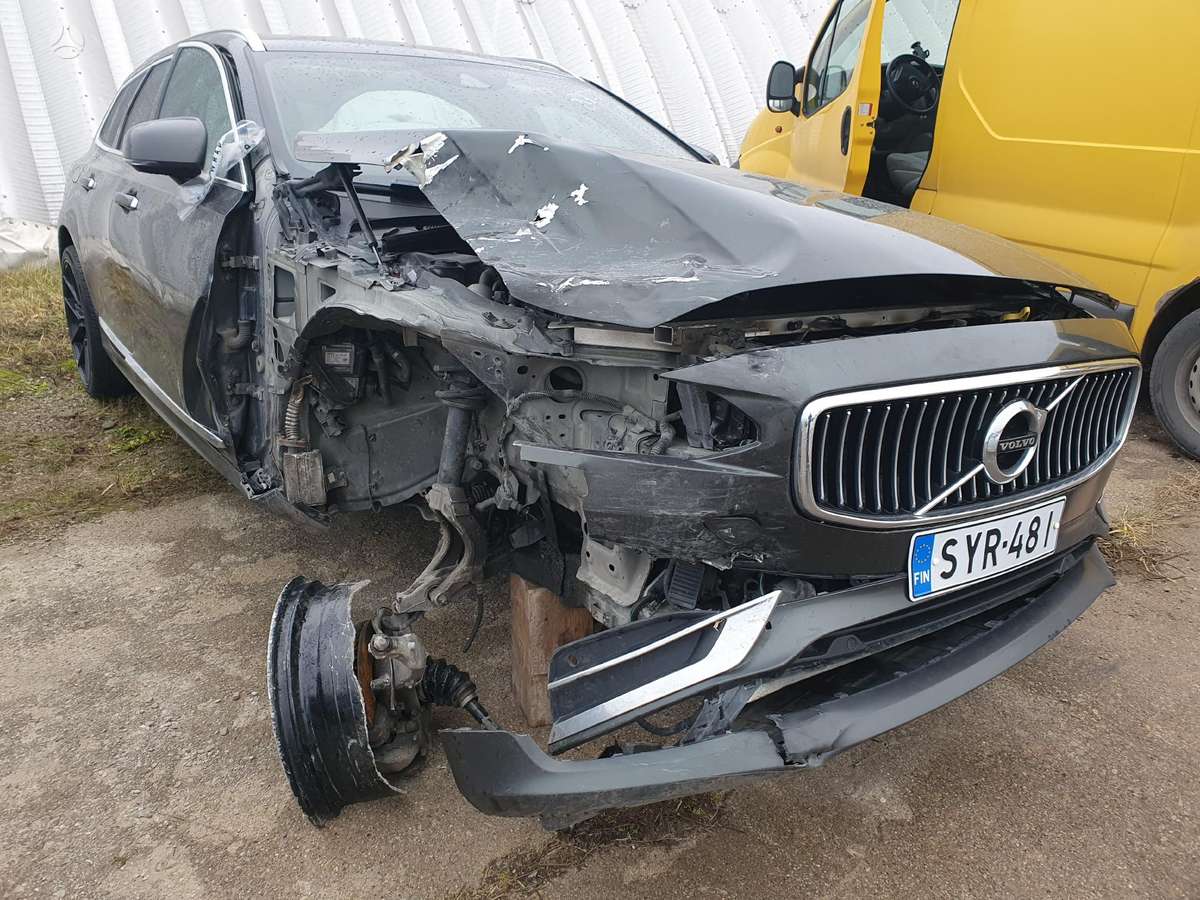 Volvo V90