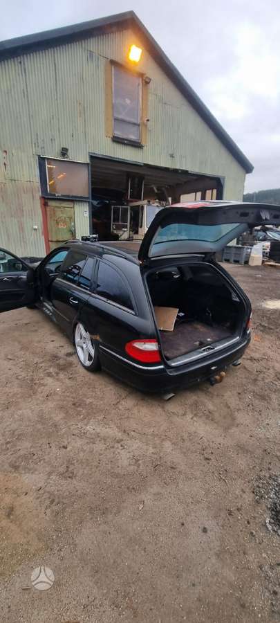 Mercedes-Benz E220