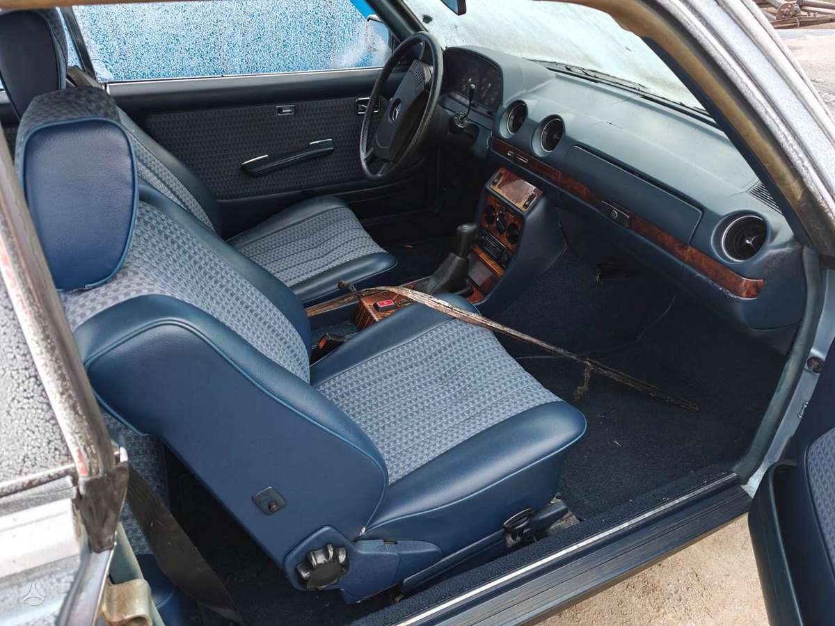 Mercedes-Benz 230 по частям