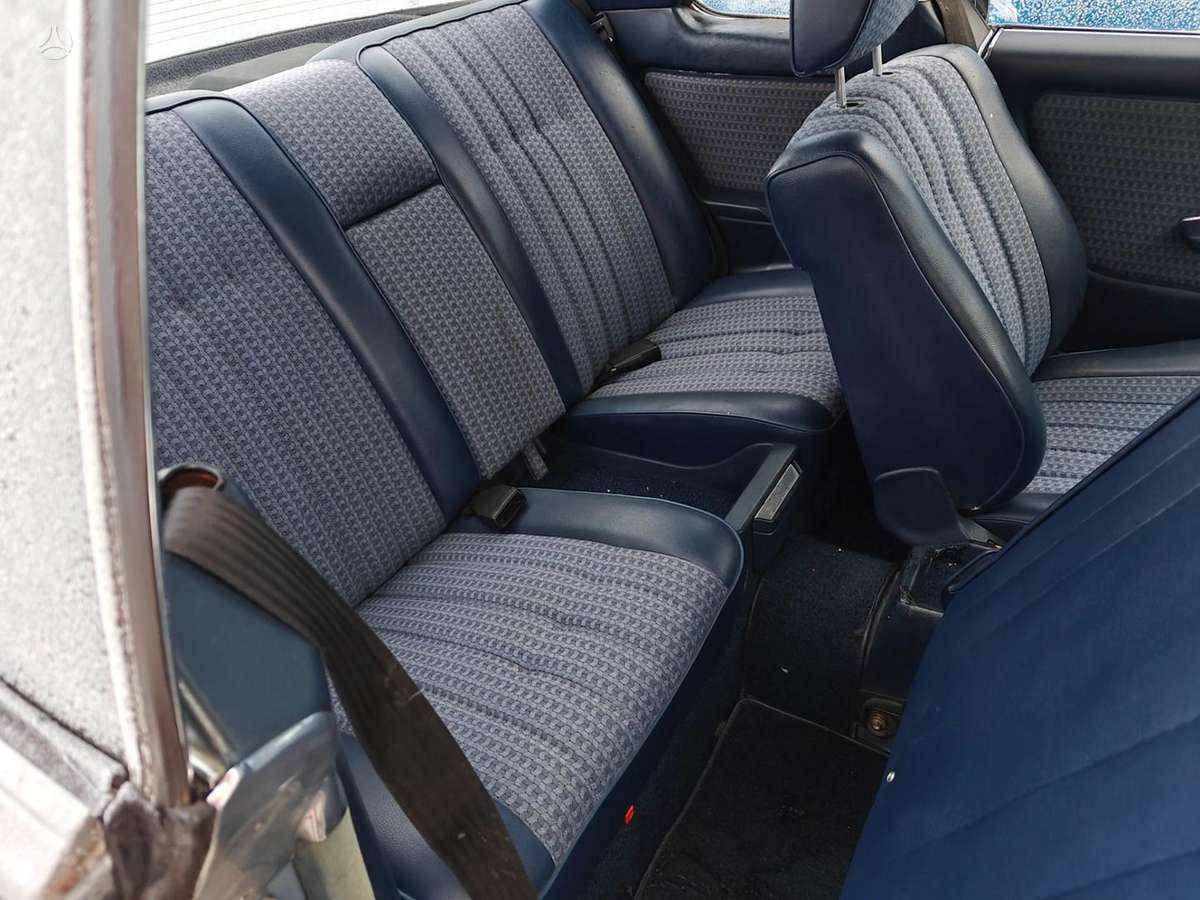 Mercedes-Benz 230 по частям