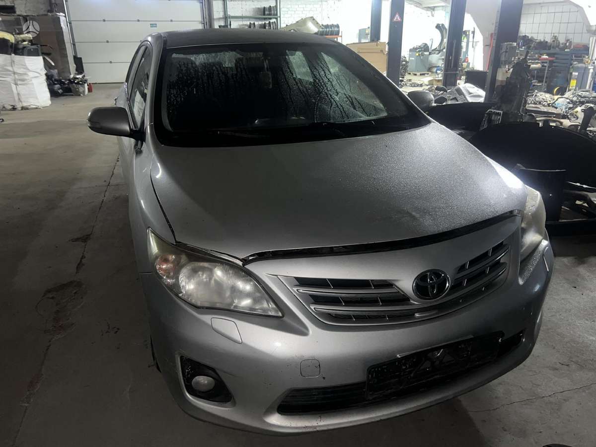 Toyota Corolla for parts. Dalimis
