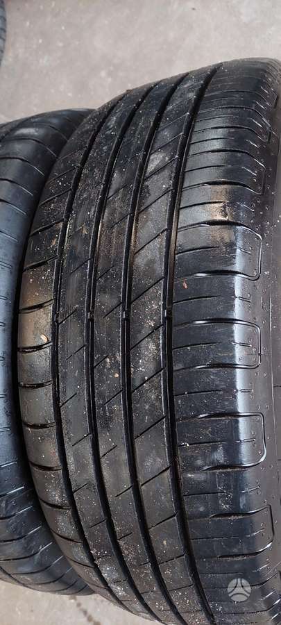 Goodyear, vasarinės 215/60 R16