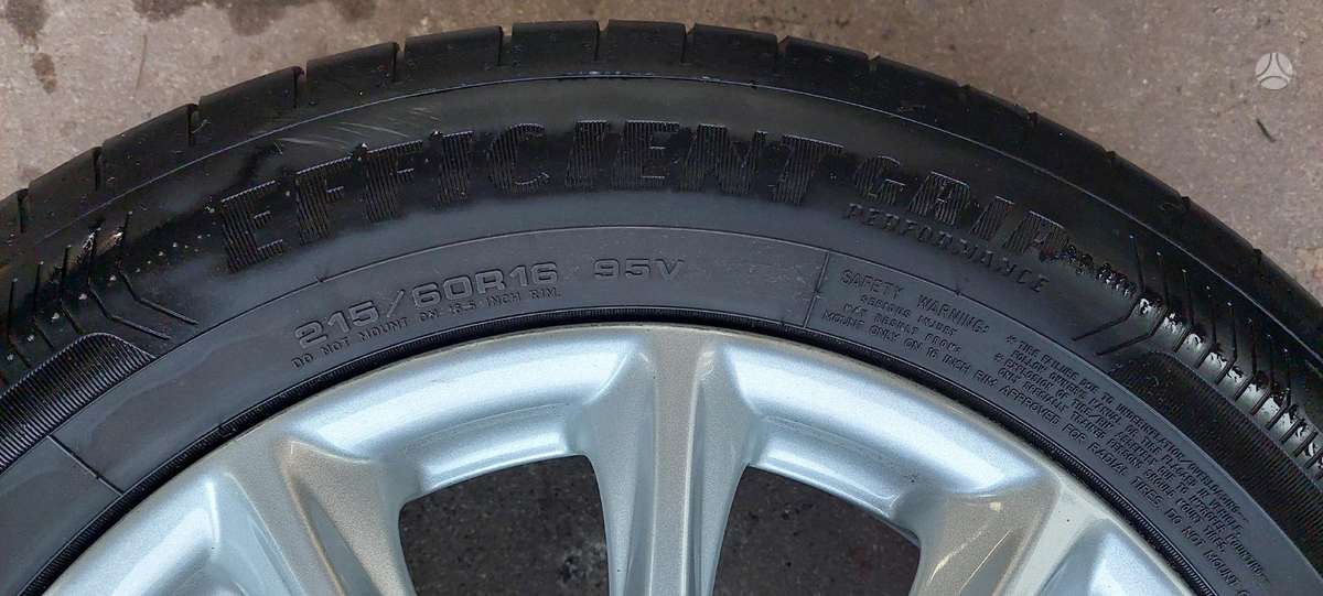 Goodyear, vasarinės 215/60 R16