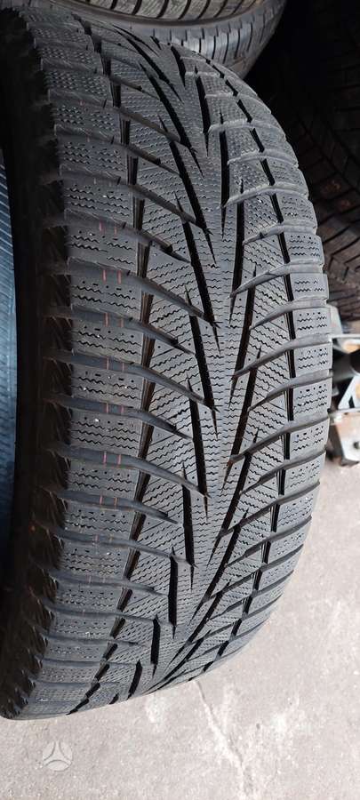 Hankook, зимние 235/55 R18