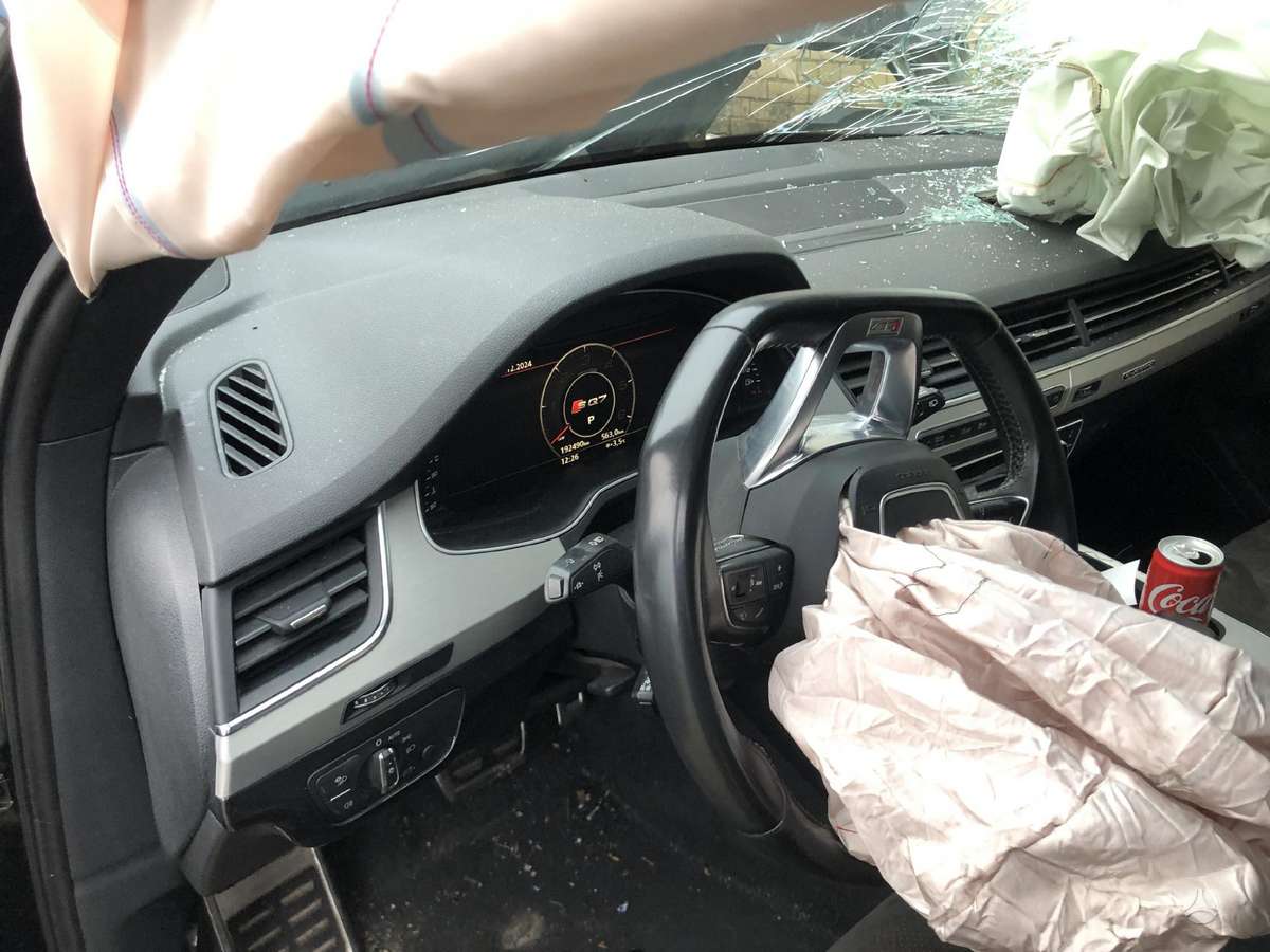 Audi Q7 по частям. Ratu nera