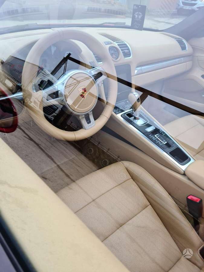 Porsche Boxster - 11