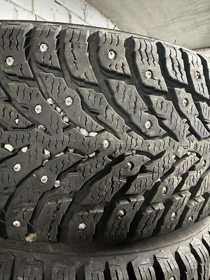 Nokian, winter 215/60 R16