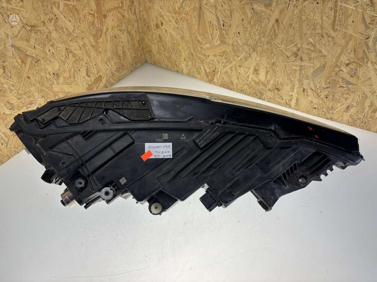 Audi Q8, 4M8941035A, Cen23149
