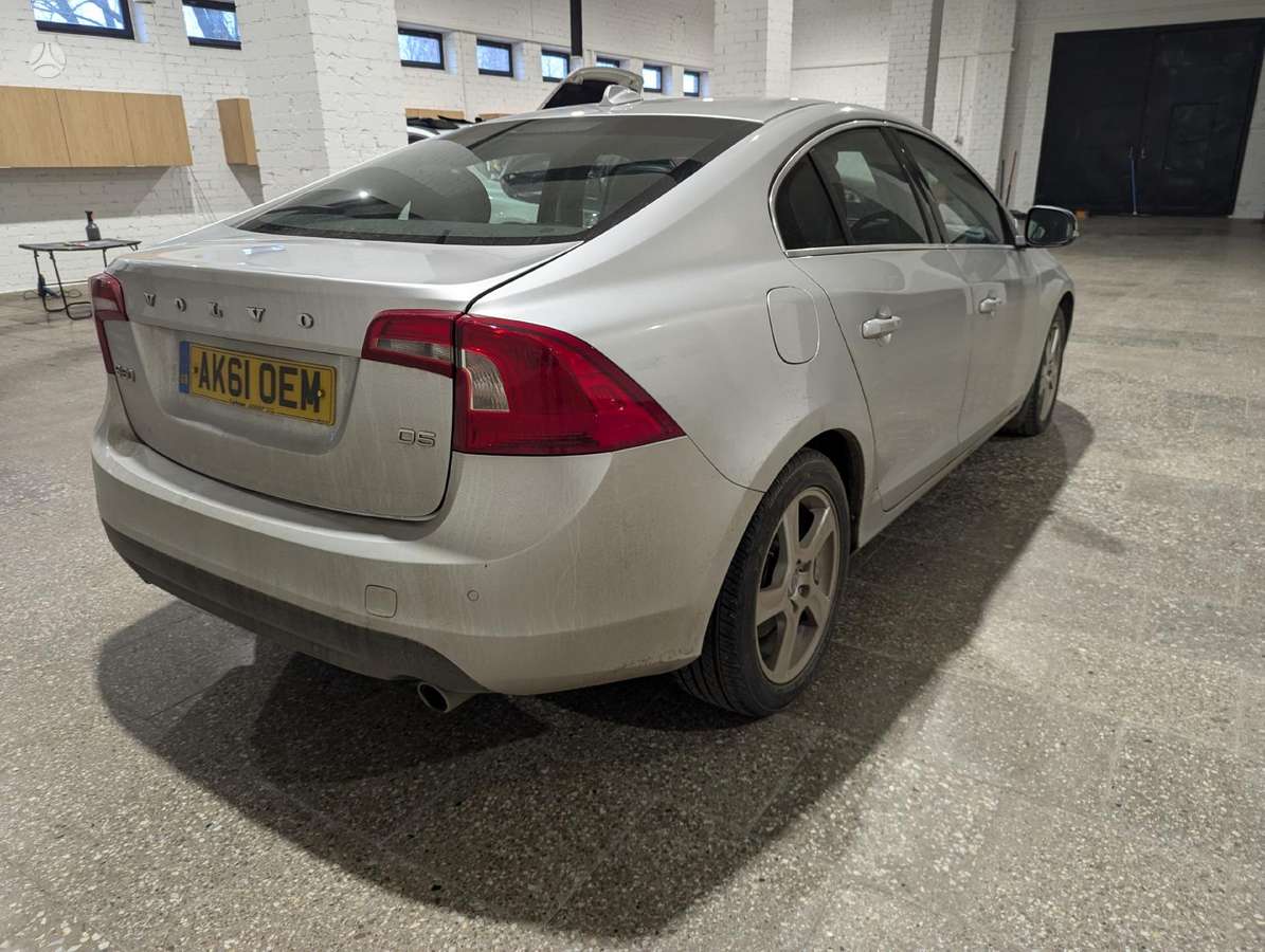 Volvo S60