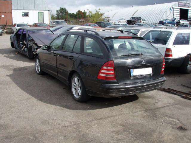 Mercedes-Benz C220 по частям