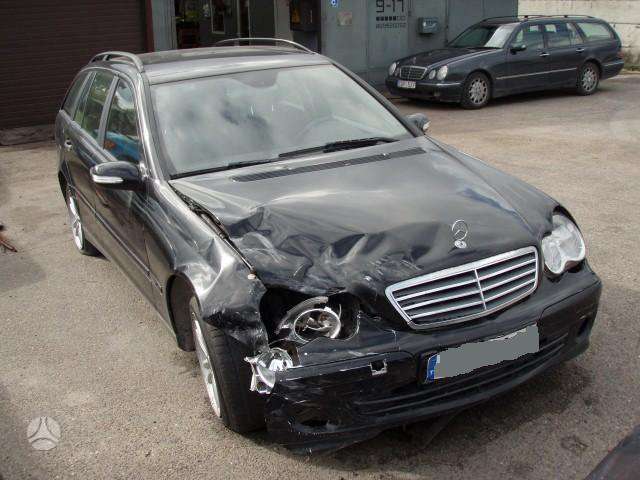 Mercedes-Benz C220 по частям