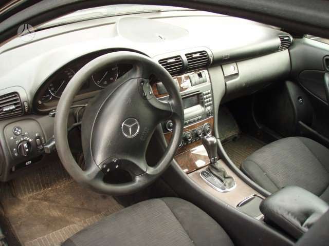 Mercedes-Benz C220 dalimis