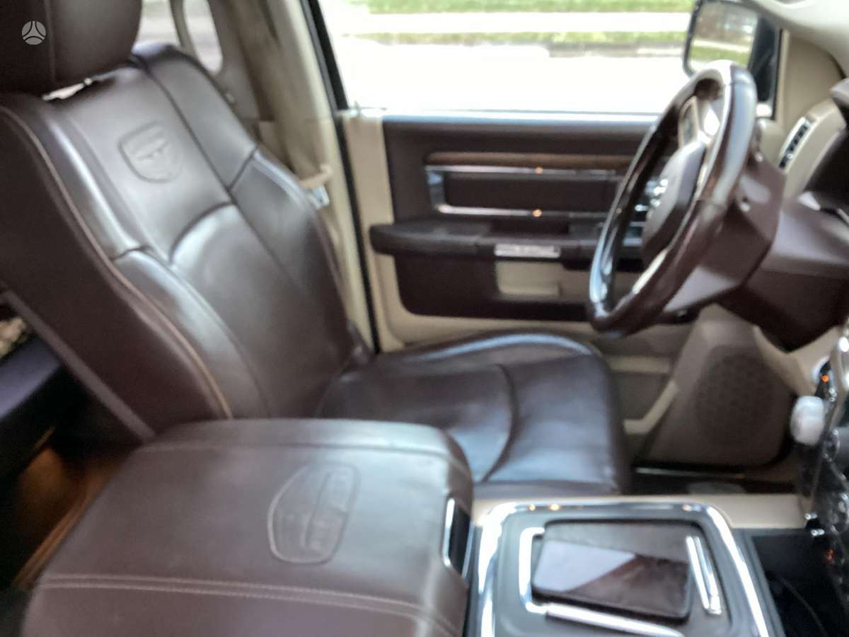 Dodge Ram, 3.0 l., off-road / crossover