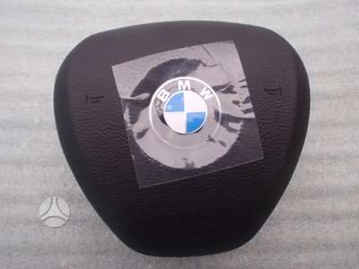 BMW X4 panelė, oro pagalvės, saugos diržai