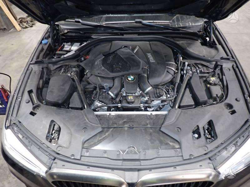 BMW M550 детали кузова