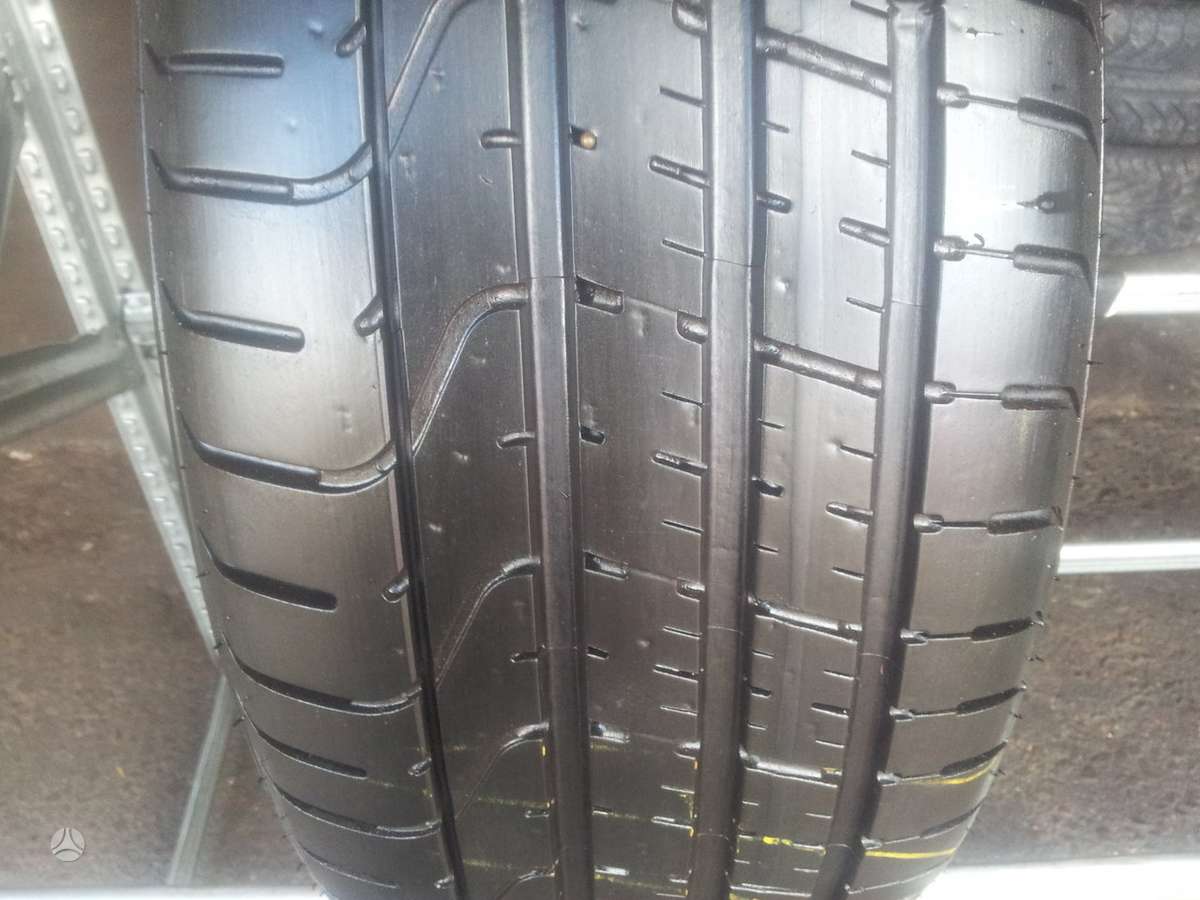 Pirelli PZERO apie 7mm, летние 245/50 R18
