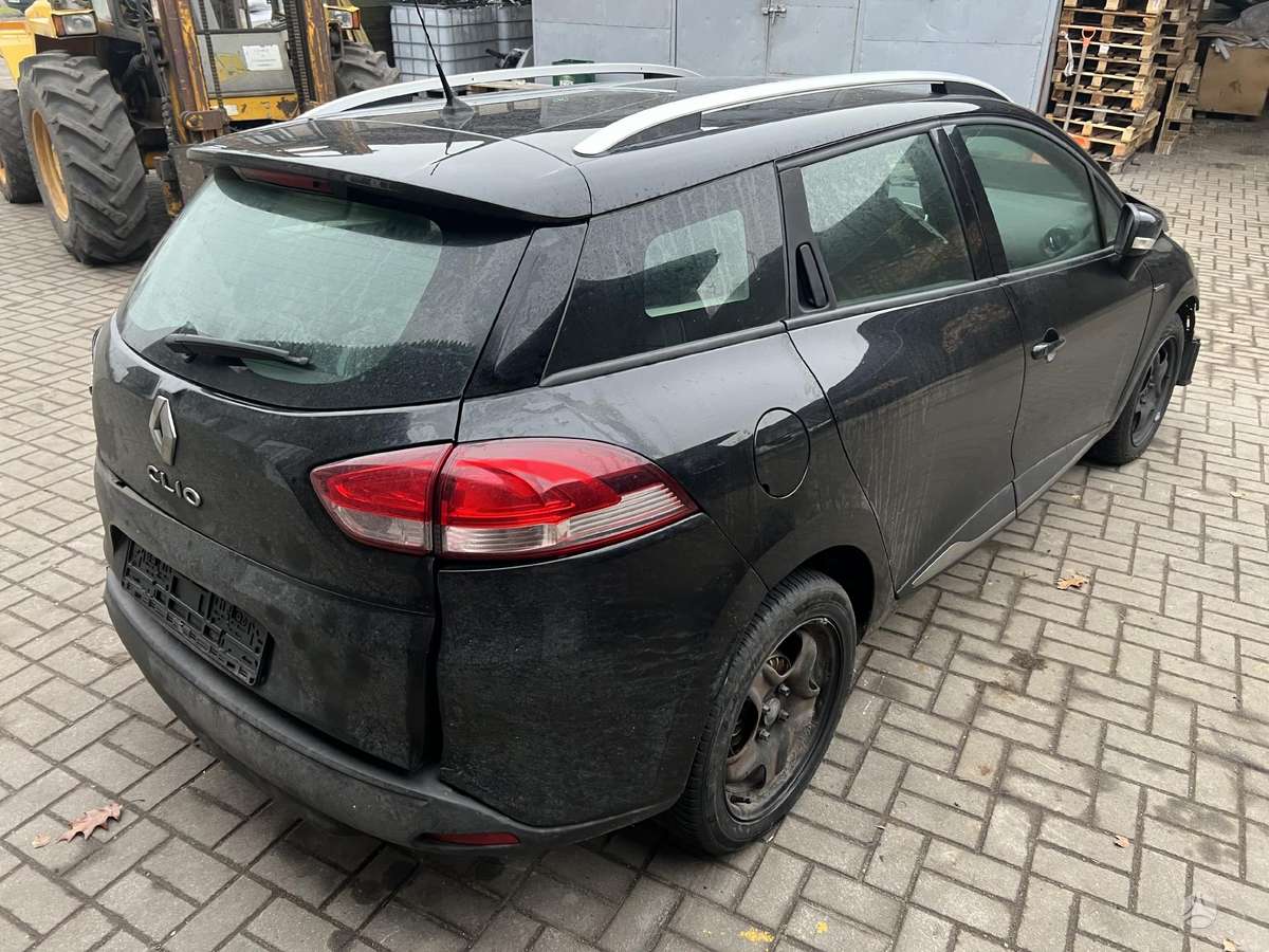 Renault Clio по частям. Rida 44000km