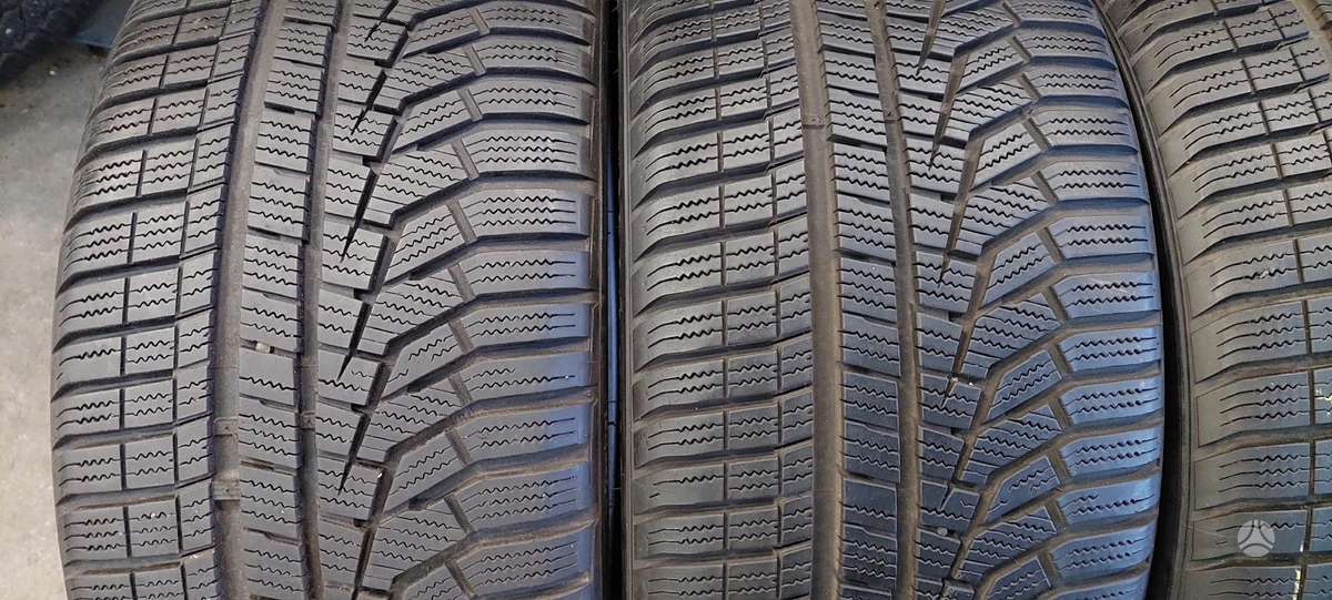Hankook, winter 235/35 R19