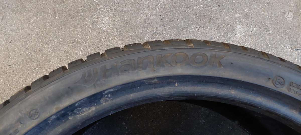Hankook, winter 235/35 R19