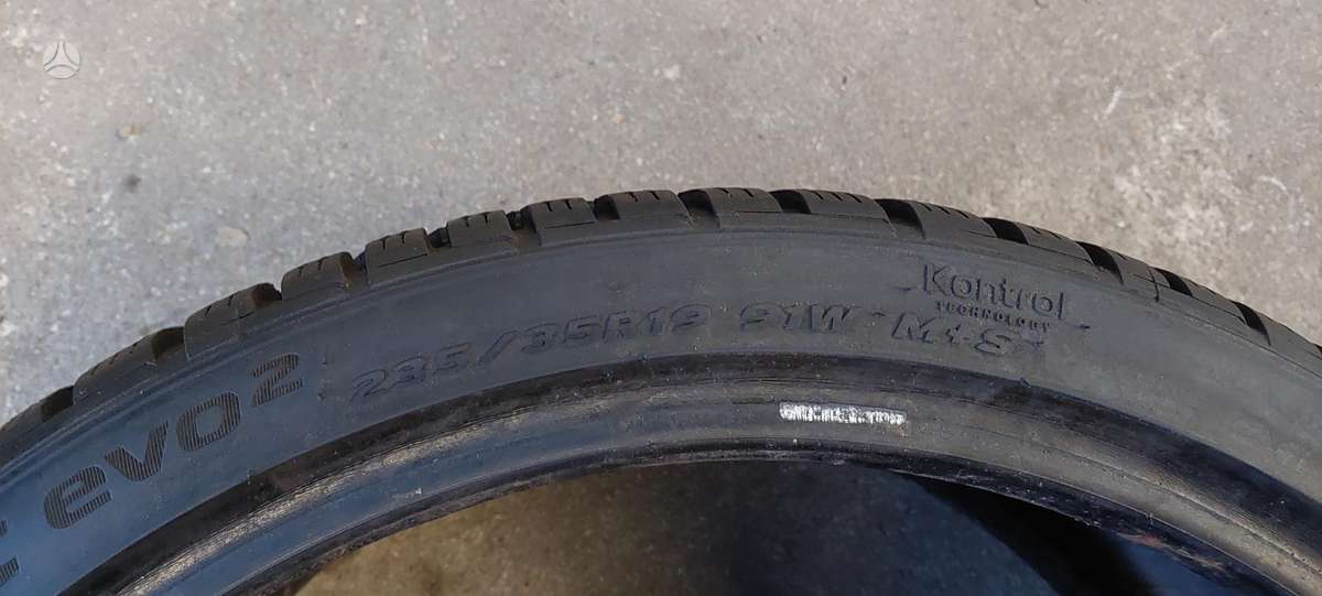Hankook, winter 235/35 R19