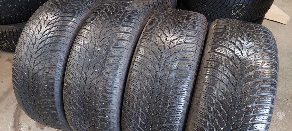 Nokian, winter 215/55 R17