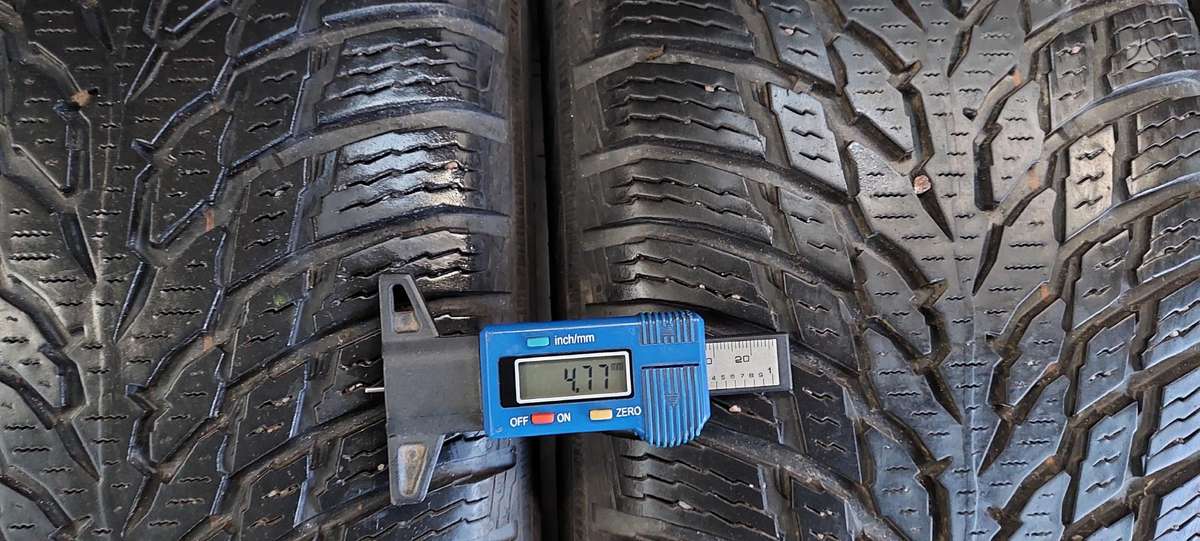Nokian, winter 215/55 R17