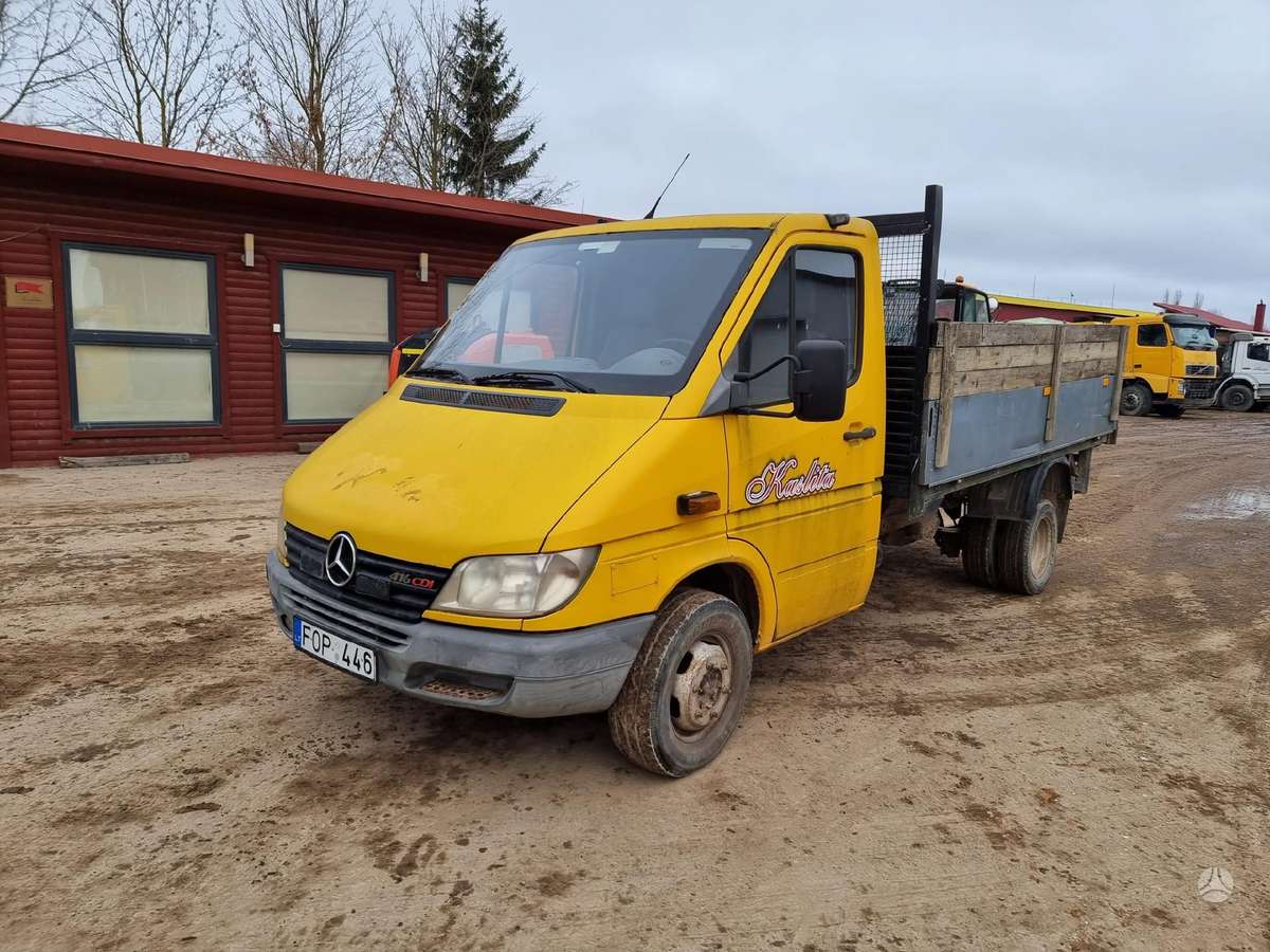 Mercedes-Benz Sprinter, cargo van