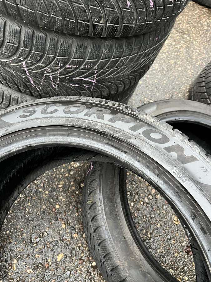 Pirelli Scorpion Winter, winter 285/40 R22