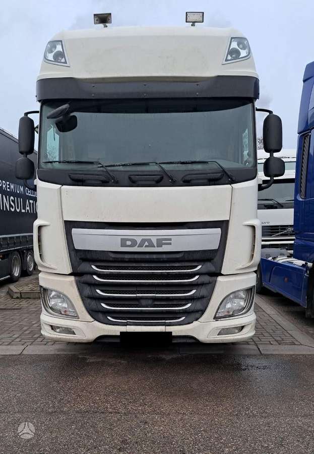 DAF XF460FT, vilcējs