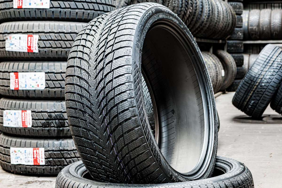 Nokian WR Snowproof P, winter 245/40 R20