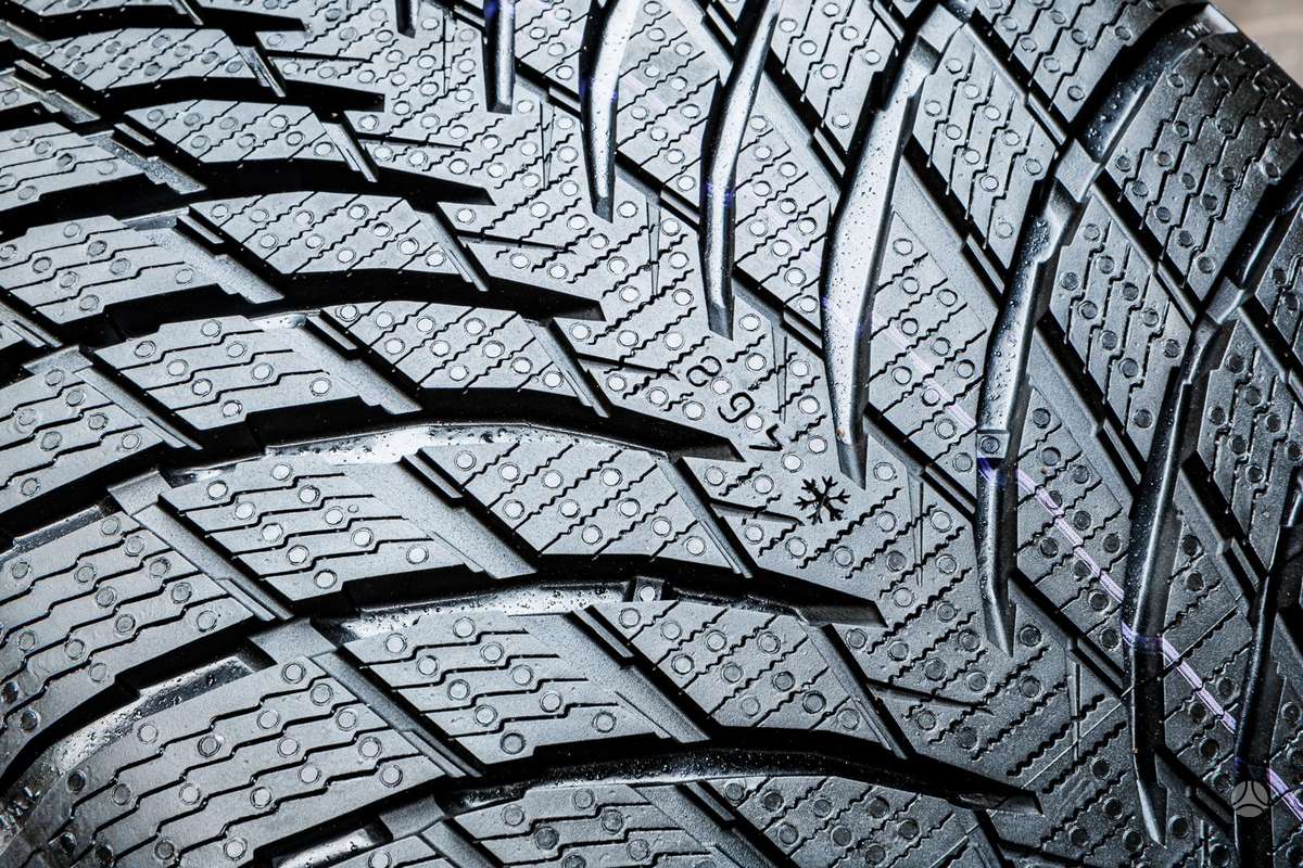 Nokian WR Snowproof P, winter 245/40 R20