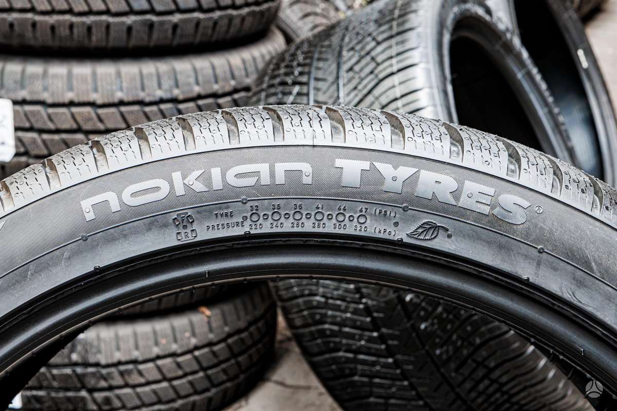 Nokian WR Snowproof P, winter 245/40 R20