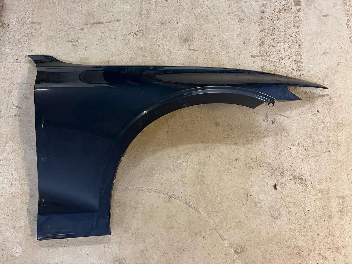 Volvo S60 kėbulo dalys