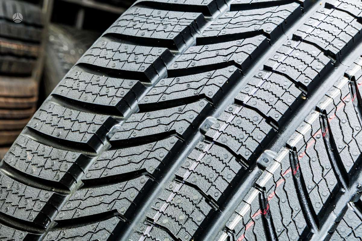 Continental Winter Contact TS870P, winter 285/45 R22